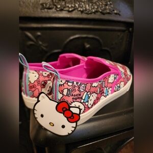 NWT Hello Kitty Pink Kids Shoes, Size 6